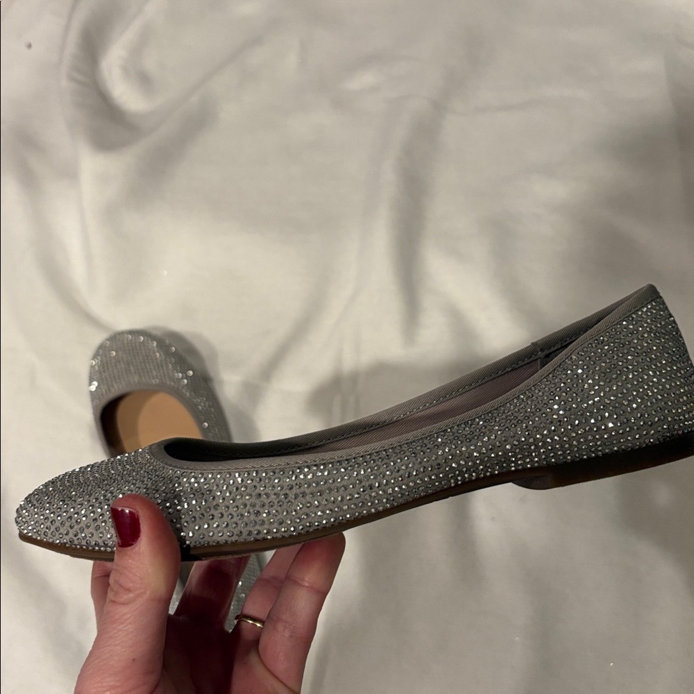 Gianni Bini 7.5 Elegant Gray/silver Rhinestone Flats - Picture 6 of 11